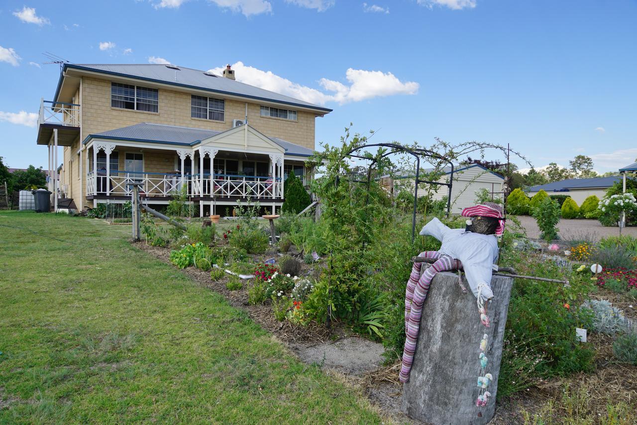 Grovely House Bed and Breakfast Stanthorpe Buitenkant foto