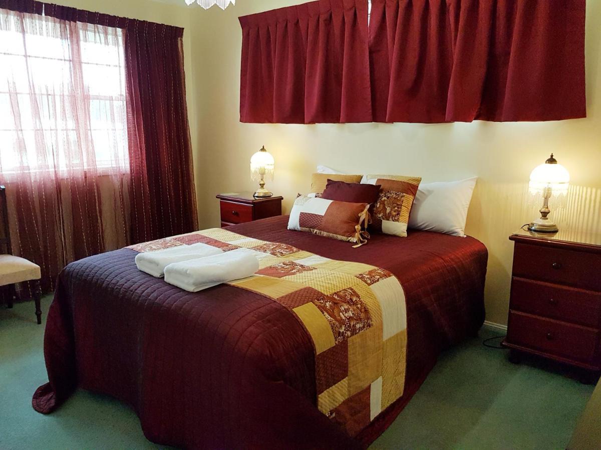 Grovely House Bed and Breakfast Stanthorpe Buitenkant foto