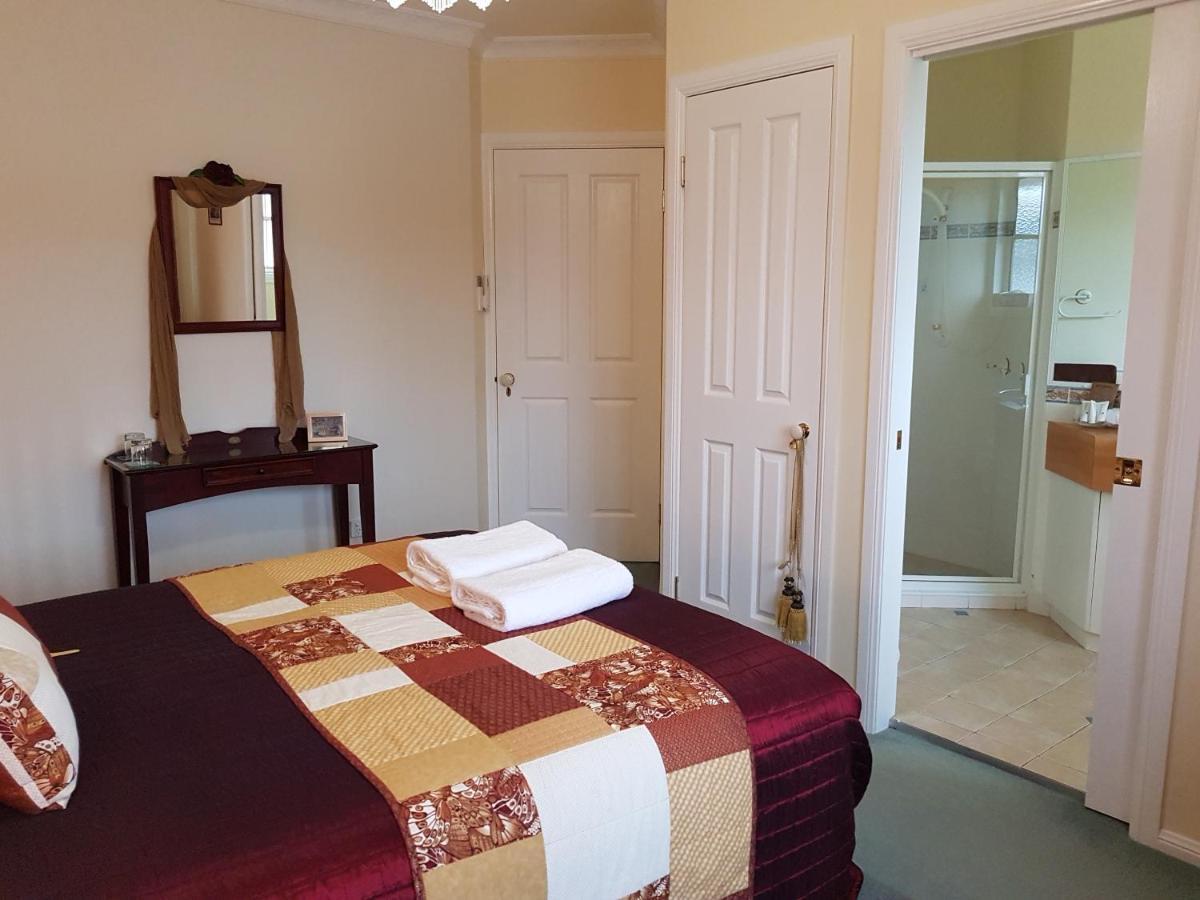 Grovely House Bed and Breakfast Stanthorpe Buitenkant foto